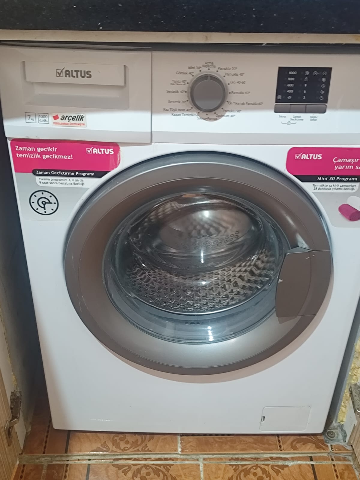 Çamaşır Makinesi Neden Ses Yapıyor ve Sallanıyor?