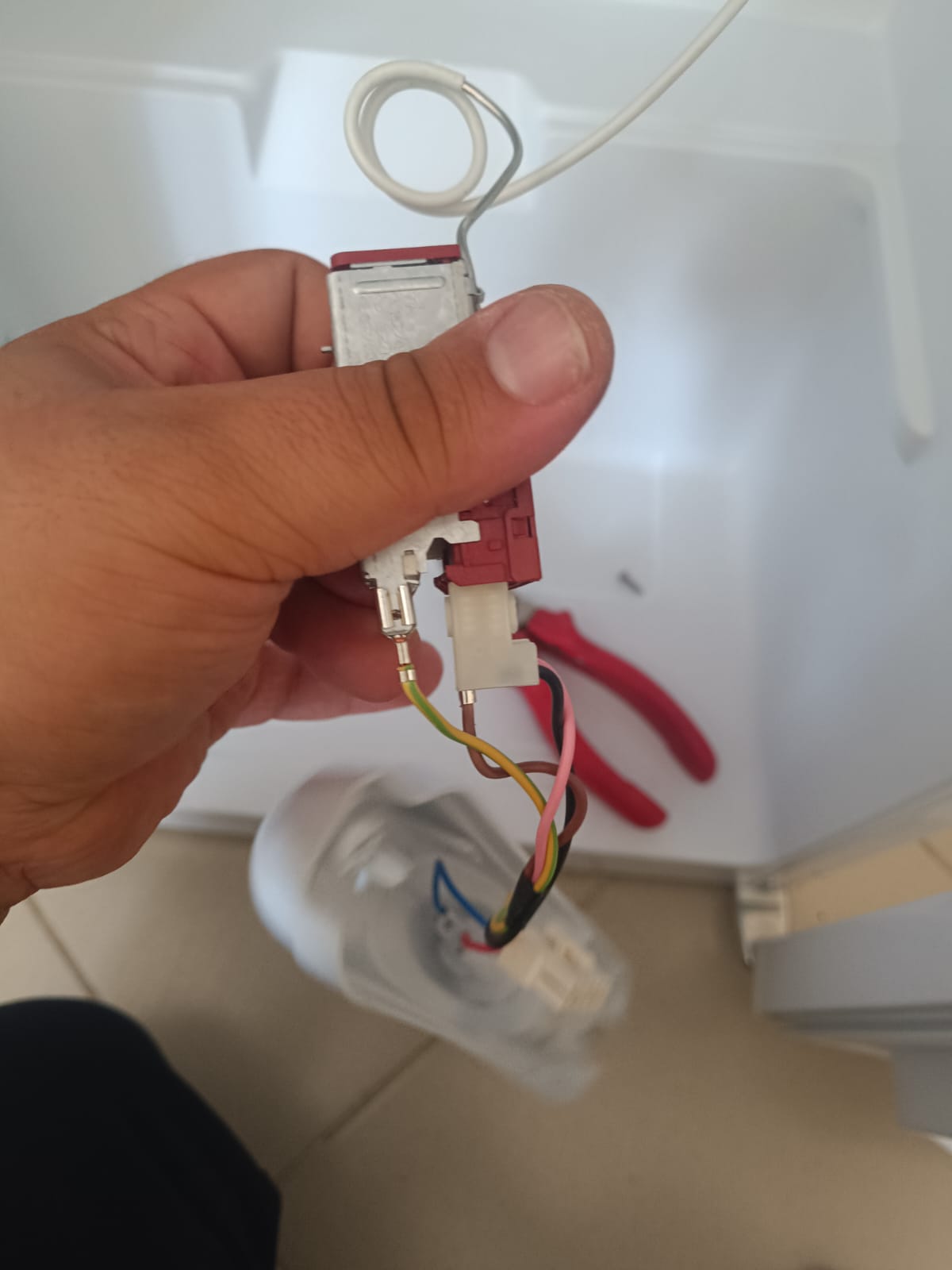 Buzdolabı termostat değişimi — Batman beyaz eşya servisi