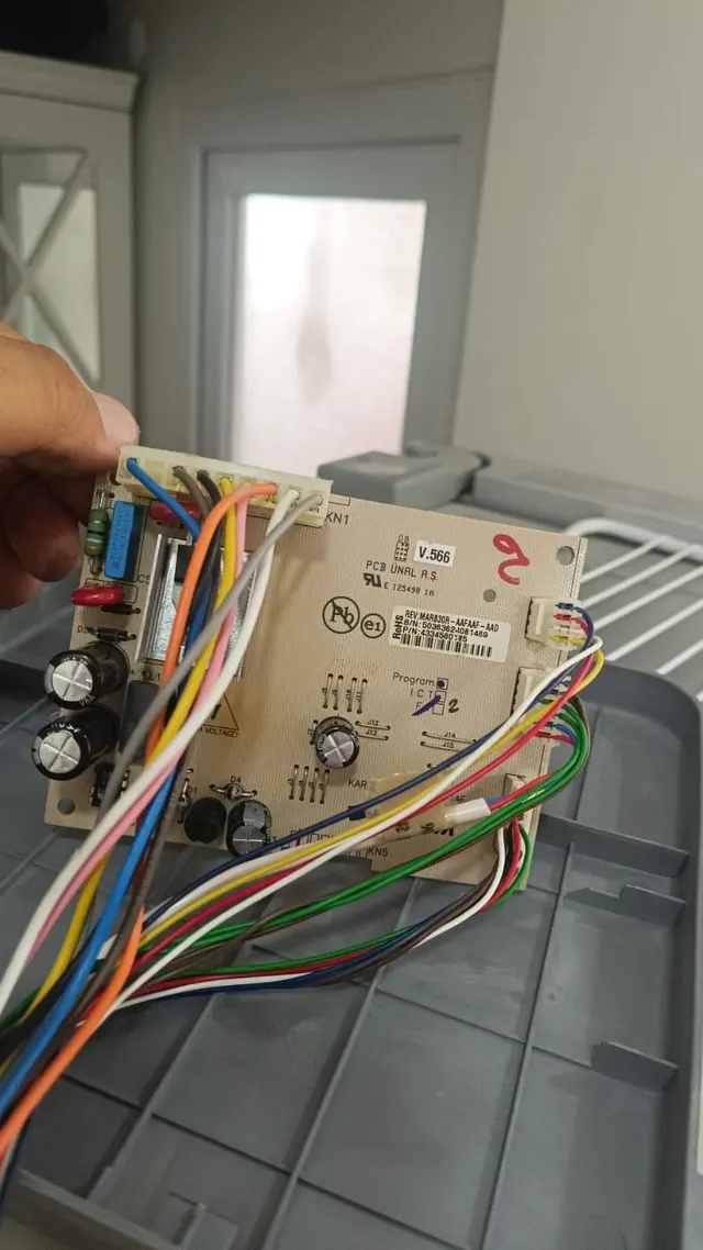Buzdolabı elektronik kart değişimi